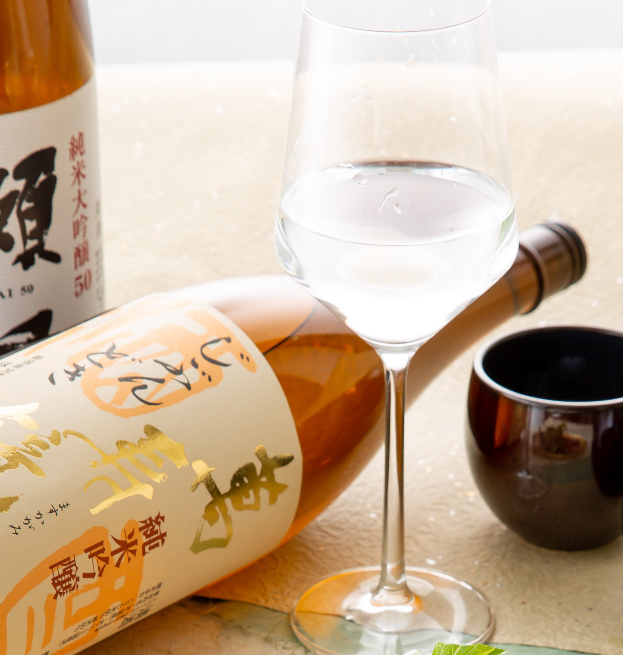 逸品の旨味を際立たせる銘酒 | 全席個室 鮨と酒日和 ととうお四条河原町店